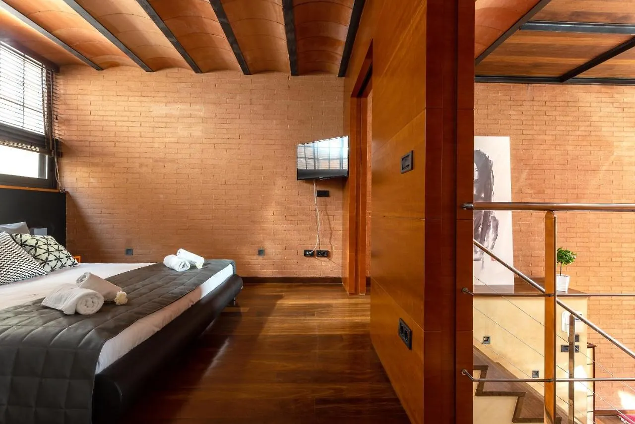 דירה ברצלונה City Center Private Zen House With Pool, Garden